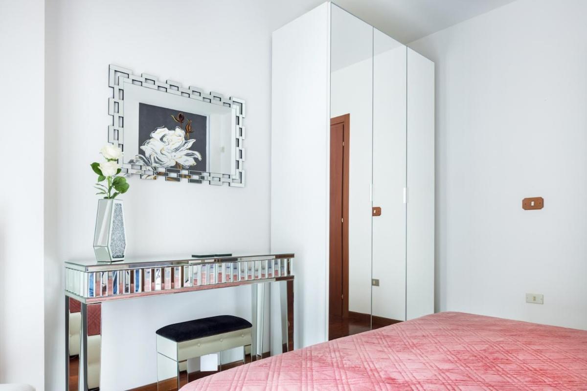 Casa Louise - Appartamento Don Bedetti Bologna Exteriör bild