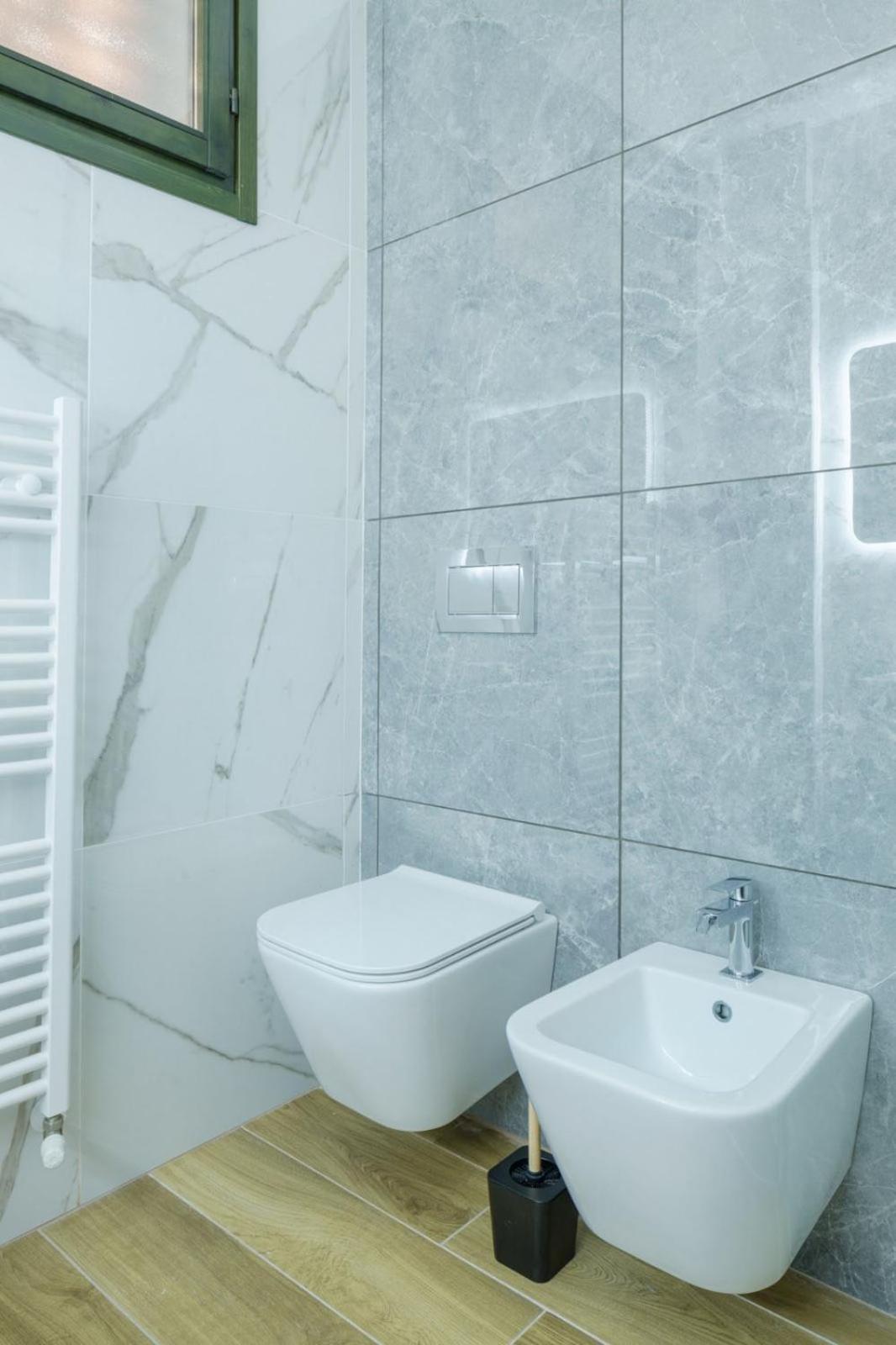 Casa Louise - Appartamento Don Bedetti Bologna Exteriör bild